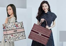 Therealreal offers free home pickup in 16 cities via their white glove services, or you can request a free mailing label. Luxury Bags In China 10 Trends Brands Have To Know Fashion China