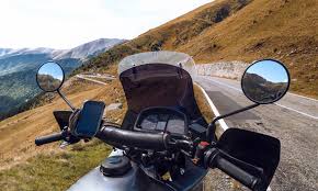 Durata este calculata conform graficului de circulatie, însa poate fi afectata de conditiile de. Topul Traseelor Din Romania Dedicate Motociclistilor