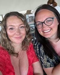 Hi everyone 🙂 this is long, but I am being brave and looking for some  advice! 🤍 I used to teach Hatha and beginners, I am so excited to restart  teaching as