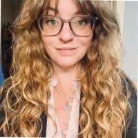 Rebecca Shell's Instagram, Twitter & Facebook