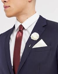 Furthermore, they may even suggest that wearing both a lapel flower and pocket square is excessive and too busy. Gianni Feraud Plain Floral Lapel Pin With Pocket Square Asos