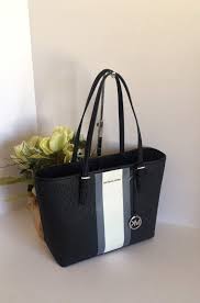 Michael Kors Jet Set Travel Carryall Tote Bag Michael Kors Tote Bags Bags Carryall Tote
