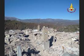 Terremoto a gubbio, forte scossa sentita in tutta l'umbria. Terremoto Di 6 5 Tra Norcia E Preci E Il Piu Forte In Italia Dal 1980 Si Temono 100mila Sfollati La Repubblica