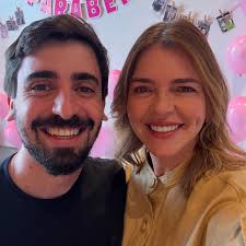 Lia, parabéns pelos seus 58 anos bem vividos e que venham muitos anos mais  com saúde, disposição, fé, movimento, crescimento e muito derramar ❤️na  vida de muitas pessoas. Lia, eu te desejo