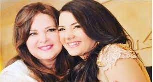 واصلت الفنانتان دنيا وإيمي سمير غانم الدعاء لوالدتهما الفنانة المصرية دلال عبدالعزيز، والتي مازالت في العناية المركزة. ØªØ·ÙˆØ±Ø§Øª Ø­Ø§Ù„Ø© Ø¯Ù†ÙŠØ§ Ø³Ù…ÙŠØ± ØºØ§Ù†Ù… ÙˆØ¯Ù„Ø§Ù„ Ø¹Ø¨Ø¯ Ø§Ù„Ø¹Ø²ÙŠØ² Ø§Ù„ØµØ­ÙŠØ© Ø¨Ø¹Ø¯ Ø§Ù„Ø¥ØµØ§Ø¨Ø© Ø¨ÙƒÙˆØ±ÙˆÙ†Ø§ ÙÙ† ÙˆØ«Ù‚Ø§ÙØ© Ø§Ù„ÙˆØ·Ù†