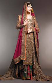 Enjoy the dress on wedding eve with heavy makeup, delicate jewelry. Best Popular Top 10 Pakistani Bridal Dress Designers Hit List Dikhawa Fashion 2021 Online Shopping In Pakistan
