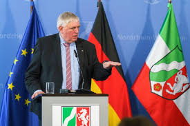 Ich würde mich ja #impfen lassen, habe aber zweifel, dass die regierung. Zajtnhgeagieim