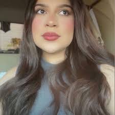 Alexia Perez's Instagram, Twitter & Facebook