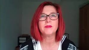 CPD Wrecsam: 'Does dim esgus i hedfan' yn lleol