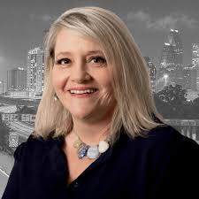 Tamara Hancock's Instagram, Twitter & Facebook