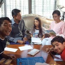 Assalamualaikum dan salam sejahtera, alhamdulillah sekali lagi abang mendapat peluang berlakon untuk slot samarinda tv3 khas untuk tayangan ramadan 2016. Lambaian Ramadan Lambaianramadan Twitter