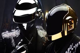 Daft punk's publicist confirmed the french music duo broke up, just a few weeks after rumors about them performing with the weeknd at the super bowl lv halftime show didn't materialize. Daft Punk Photographed Without Helmets Pic 2013