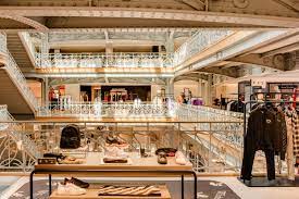 In paris, the samaritaine is very awaited. C9xnxomdabs2em