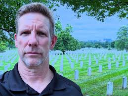 A moment of respect and appreciation at Arlington National Cemetery.