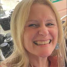 🎉 Friday Favourites! Who's had a win this week? Share your success story  or give a shout-out to a local business you'd happily recommend 🙌