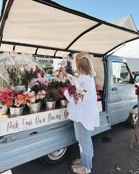 my love language: 🌼💐 and my cute tiny valentine!