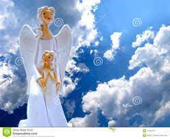 Maybe you would like to learn more about one of these? Angeles En El Cielo Foto De Archivo Imagen De Nubes 11054072