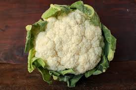 Arriminati significa rimestati e in questa ricetta infatti i broccoli (cavolfiore bianco) vengono cotti insieme a pinoli, pecorino, cipolla e uva passa, e via via che vengono mescolati, si sfaldano formando un buonissimo e cremoso sugo adatto. Pasta Con I Broccoli Pasta With Broccoli Vrocculi Arriminata Passion And Cooking