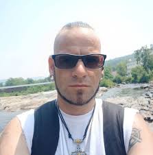 Farm stand in Whitefield, NH with found wedding band