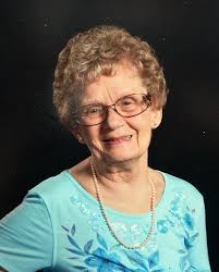 Carla Helms's Instagram, Twitter & Facebook