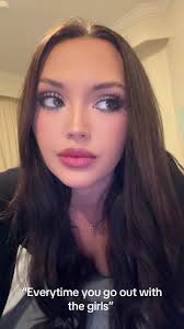 Chloe Nicholson (@chlonicholsonxo)