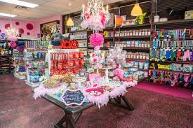 Whether You Need Food Accessories Grooming Products Or Treats Woof Gang Bakery Sienna Has You Covered Grooming Sienna Bakery