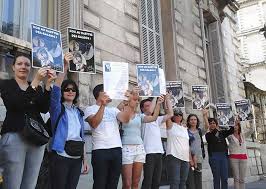 Fbb (fondation brigitte bardot) is the leading animal protection ngo in france, with its own sanctuary in normandy, mare azou, and alliances throughout the world to which fbb lends its considerable expertise and resources, to protect animals. Soutenir La Fondation Fondation Brigitte Bardot