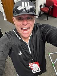 Chris Boling's Instagram, Twitter & Facebook