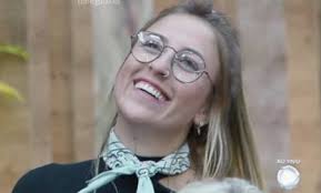 Evaristo Costa faz piada com Elizabeth II e chama rainha de "gatinha"