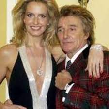 The maggie may singer and loose women panellist live in the countryside with their sons alastair and aiden Rod Stewart Mit 60 Wieder Vater Boulevard
