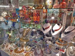 Discover the best shopping in venice, italy including libreria marco polo, feelin' venice, libreria linea d'acqua. Photos Of Shopping In Venice Kasadoo