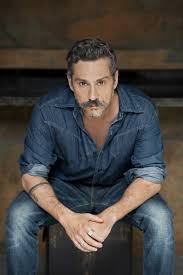 Alexandre nero (curitiba, february 13, 1970) is a brazilian television, theatre and film actor, singer and musician. Alexandre Nero Lembra Quimica Com Marcelo Serrado E Fala Sobre Baltazar Importantissimo Na Minha Carreira Fina Estampa Gshow