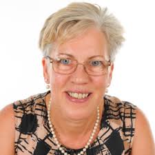 So today I received my final exam result and I passed! 3 & a half years of  hard work, 16 exams and only 1 fail and AAT is completed 😭🎉 AAT