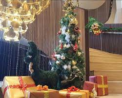 Termasuk tema natal tahun 2020 pgi dan kwi sudah resmi menyampaikan pesan natal ini dalam akun resmi twitter. Kumpulan Gambar Tema Natal Untuk Mewarnai Ada Pohon Natal Serta Quote Natal Portal Kudus