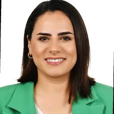 12 koca yıl... Öyle kıymetli arkadaşlar, dostlar edindimki, ne kadar çok  şükür kelimesi çıktı ağzımdan bugün ayrılırken. Omuz omuza olduğum güzel  insanlar sayesinde harika bir veda yaşadım…