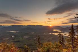 Our first day's ride will begin from this was my first time on the sunshine coast trail challenge and it was pretty amazing. Morning View On The Sunshine Coast Trail Sunshine Coast Trail British Columbia 6000 X 4000 Oc Earthporn