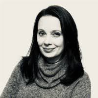 Laurel Sampson's Instagram, Twitter & Facebook