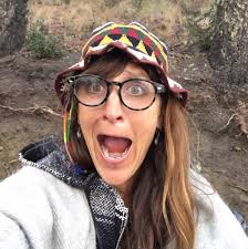 Leanne Downing's Instagram, Twitter & Facebook