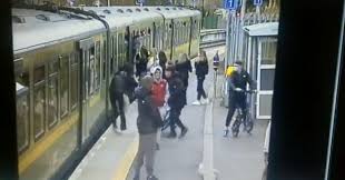 We did not find results for: Que Sait On De Cette Video Montrant L Agression D Une Femme Sur Le Quai D Une Gare Liberation