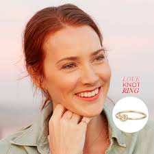 a lovely little valentine's {giveaway}...