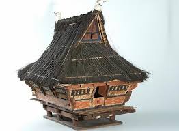 Suku batak mencakup suku batak angkola, karo, batak mandailing, batak pakpak dairi, batak simalungun, batak tapanuli, batak toba dan dairi. Inilah Desain Bentuk Rumah Adat Karo Dan Penjelasannya Karo Gaul