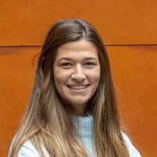 Alba Calvo's Instagram, Twitter & Facebook