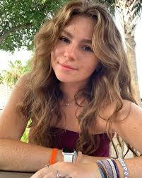 lindsey (@lindsey_adelaide) • Instagram photos and videos