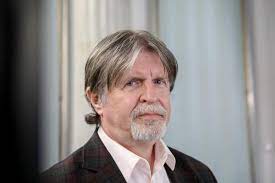 Pan doktor wspomniał, że, czy wprowadzając lokdałn na warmii procent zachorowań był tamże constans; Andrzej Sosnierz Walka Z Koronawirusem To Chodzenie Od Sciany Do Sciany Super Express Wiadomosci Polityka Sport