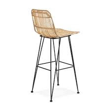 Le modèle seb est facile à entretenir et à déplacer grâce à sa poignée. Lot De 2 Tabourets De Bar H75 Cm En Rotin Naturel Et Metal Klups Maison Et Styles