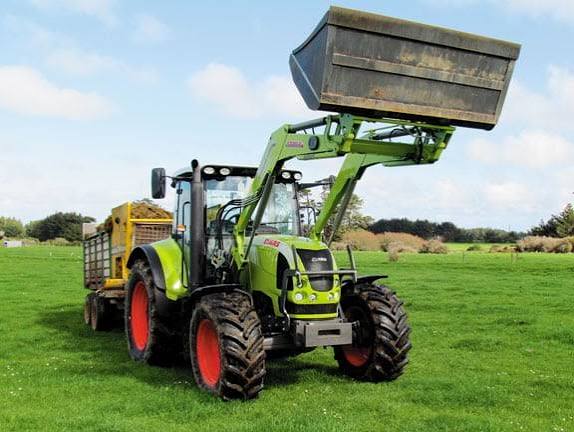 Claas Arion 620C Tractor
