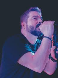 Mark Couturier to play Mixers