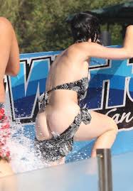 Katy Perry Ass Slip - Fappenist