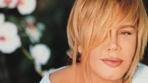 Her nicknames include the queen of turkish pop. Who Is Sezen Aksu