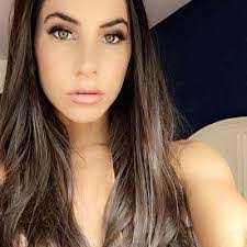 Carmen Albright's Instagram, Twitter & Facebook